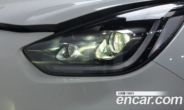 Kia Niro — Фото автомобиля 7