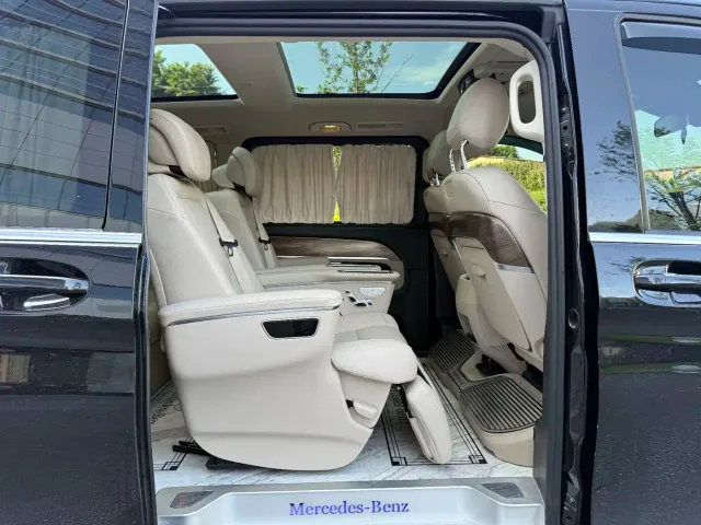 Mercedes-Benz V-Class — Фото автомобиля 11