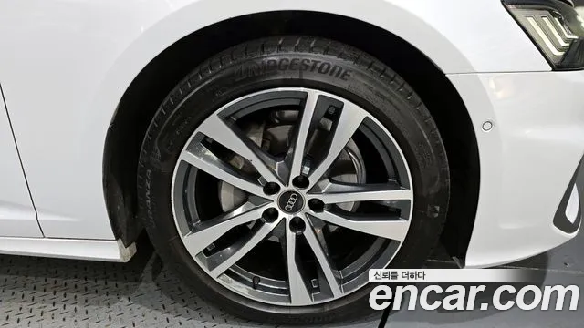 Audi A6 40 TDI quattro Premium — Фото автомобиля 5