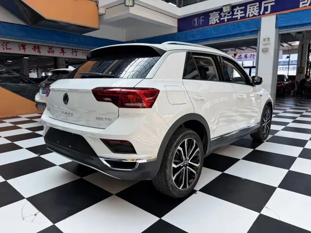 Volkswagen T-Roc — Фото автомобиля 19