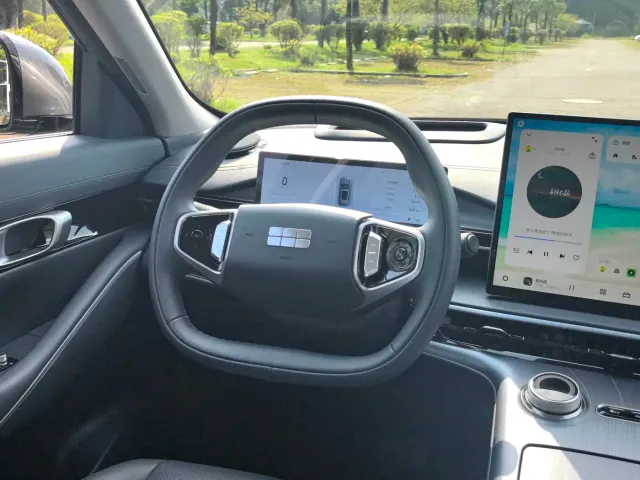 Geely Galaxy E5 — Фото автомобиля 8