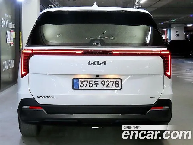 Kia Canival — Фото автомобиля 5