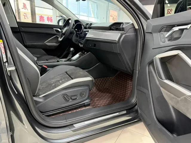 Audi Q3 — Фото автомобиля 20