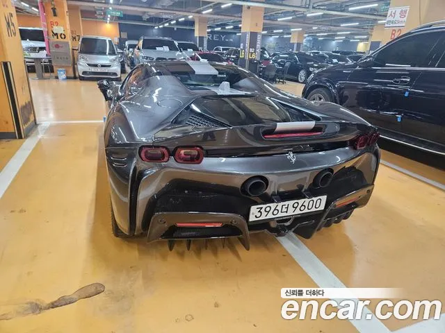 Ferrari SF90 — Фото автомобиля 13