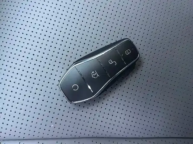 BYD Seal 07 DM-i — Фото автомобиля 10