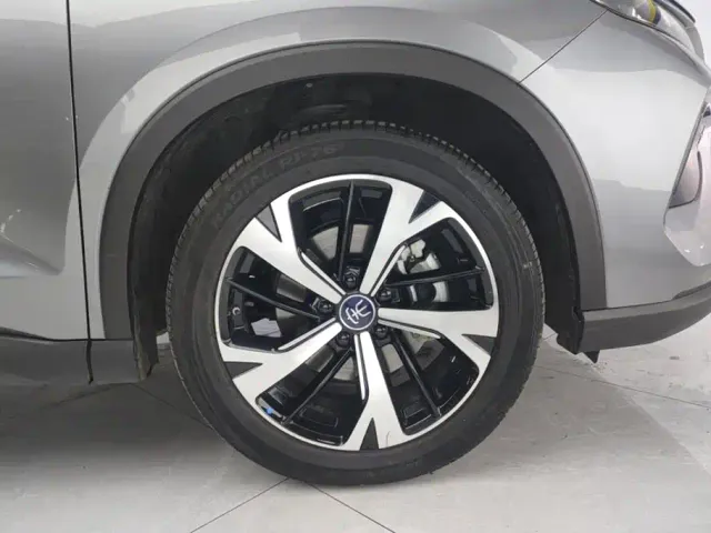 BYD Song Pro — Фото автомобиля 6