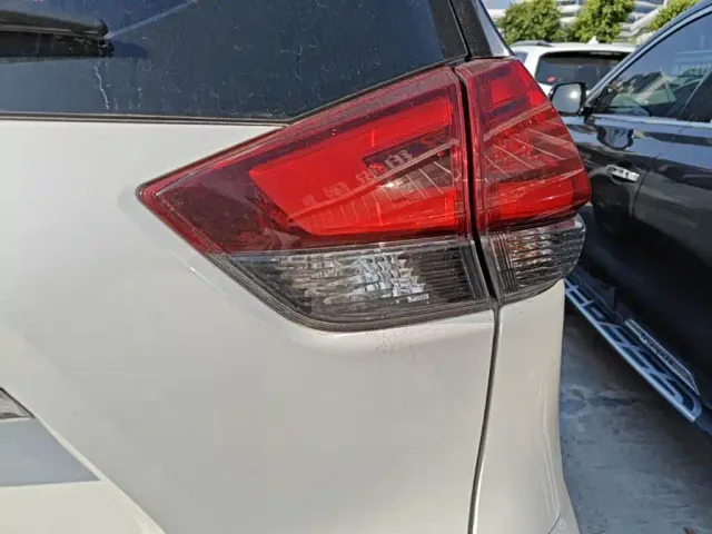Nissan X-Trail — Фото автомобиля 7