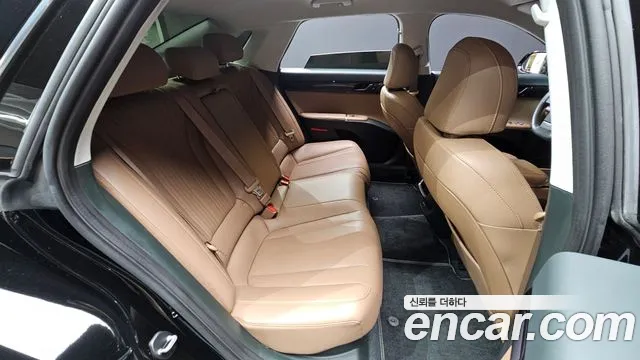Hyundai Grandeur GN7 — Фото автомобиля 18