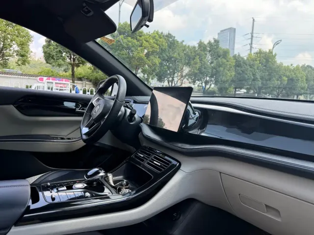 BYD Qin PLUS — Фото автомобиля 9