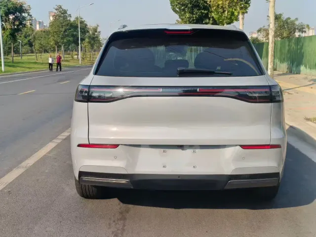 Geely Galaxy E5 — Фото автомобиля 8