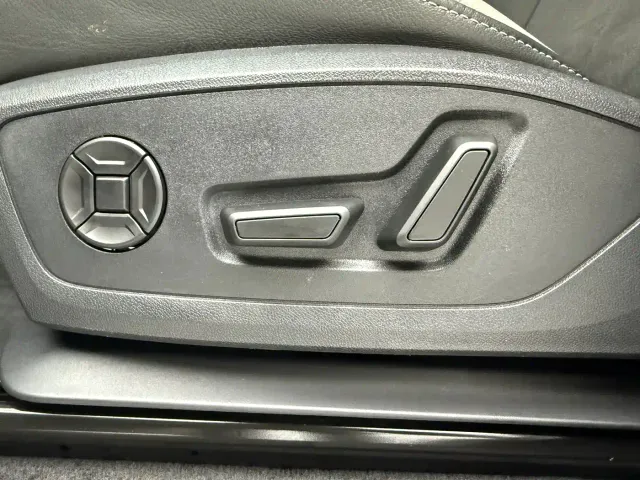 Audi Q3 — Фото автомобиля 14
