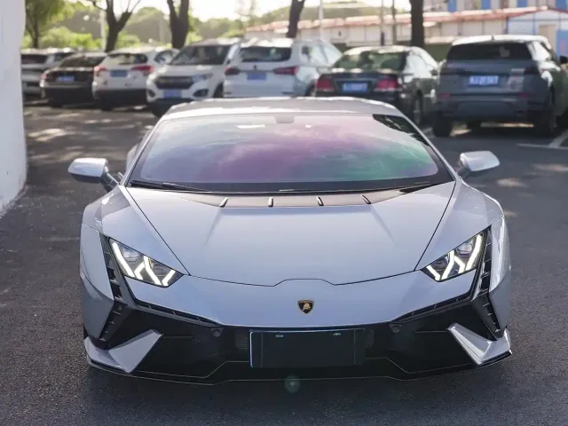 Lamborghini Huracan — Фото автомобиля 5