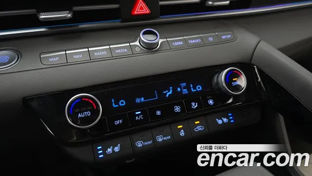 Hyundai Avante CN7 — Фото автомобиля 24