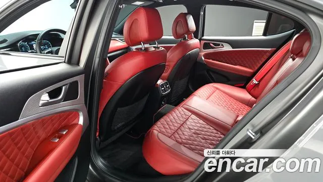 Genesis G70 New — Фото автомобиля 11