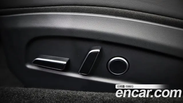 Tesla Model 3 — Фото автомобиля 12