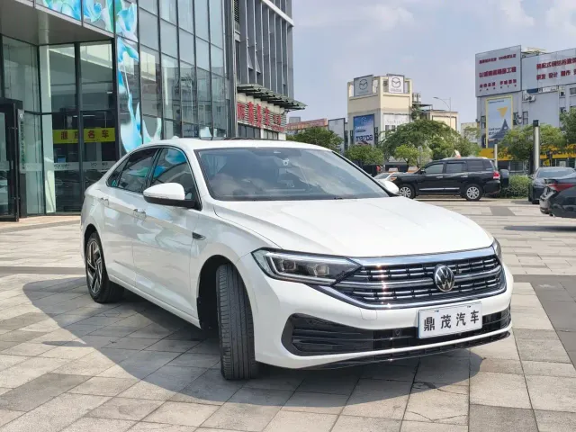 Volkswagen Sagitar — Фото автомобиля 8