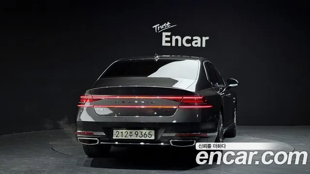 Genesis G90 Бензин 3.5 турбо AWD — Фото автомобиля 4