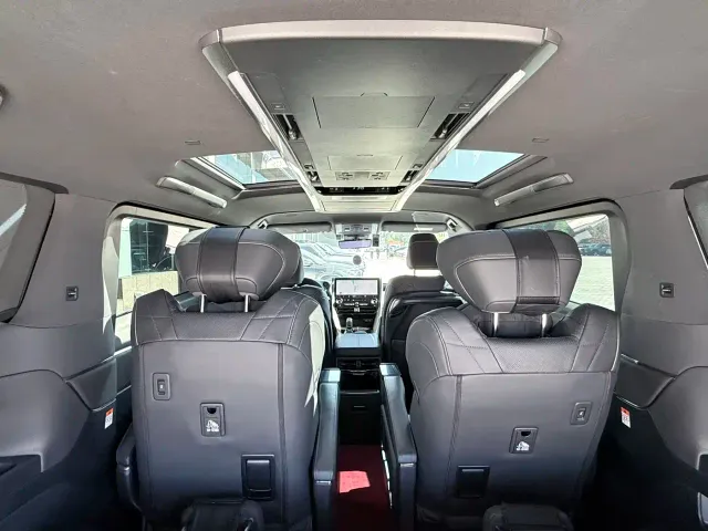 Toyota Vellfire — Фото автомобиля 19