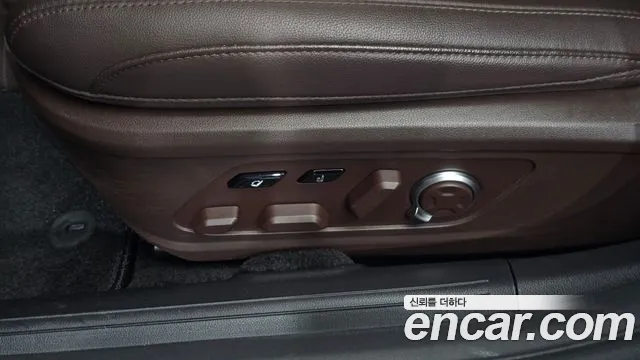 Hyundai Grandeur GN7 — Фото автомобиля 30