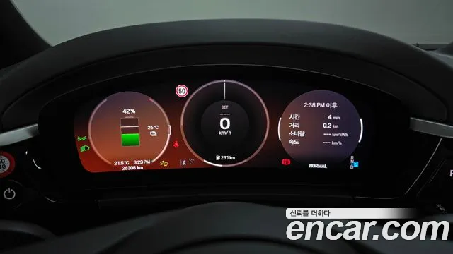 Porsche Macan — Фото автомобиля 7