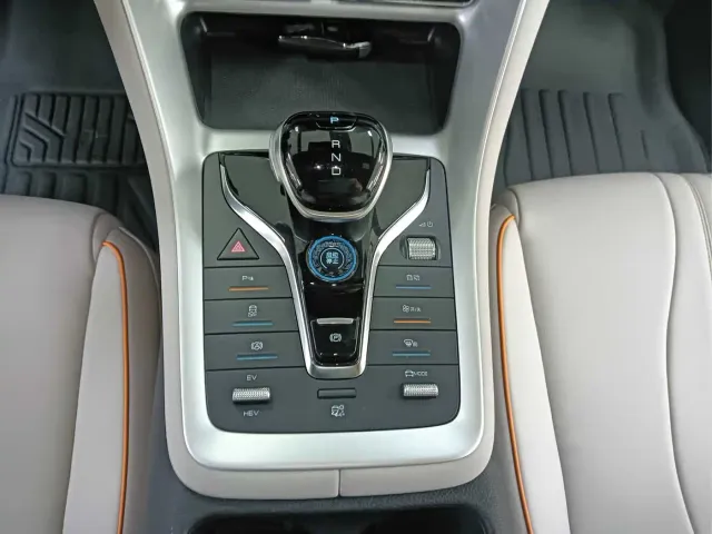 BYD Song Pro — Фото автомобиля 5
