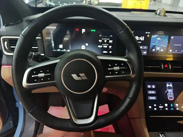 Li Auto ONE — Фото автомобиля 10