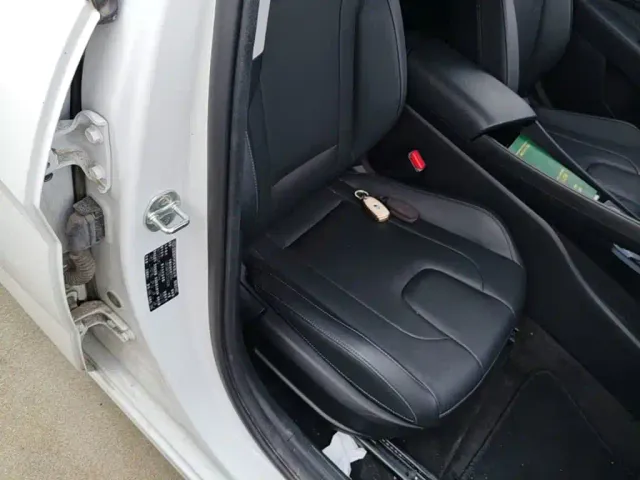 Hyundai Elantra — Фото автомобиля 24
