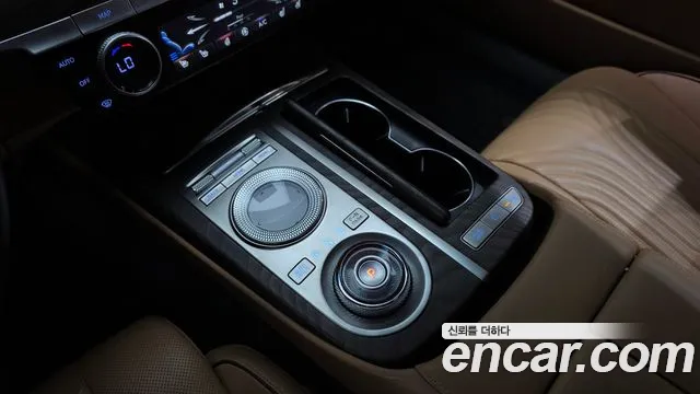 Genesis G80 Бензин 3.5 турбо AWD — Фото автомобиля 9