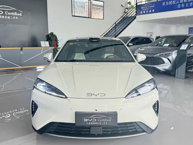 BYD Seal 07 DM-i — Фото автомобиля 2