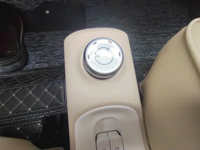 Wuling Hongguang Mini EV — Фото автомобиля 10