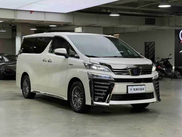 Toyota Vellfire — Фото автомобиля 3