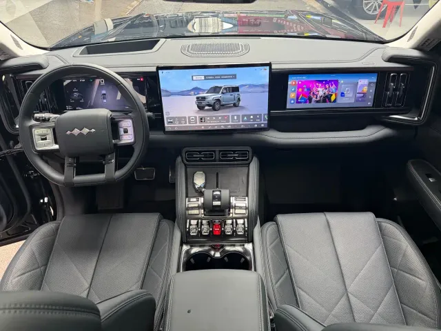 BYD FangChengBao Leopard 5 — Фото автомобиля 12