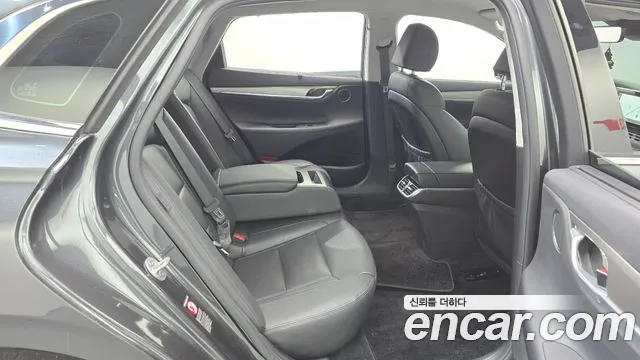 Hyundai Grandeur Новый Grandeur IG — Фото автомобиля 11