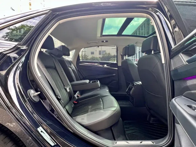 Volkswagen Passat — Фото автомобиля 29