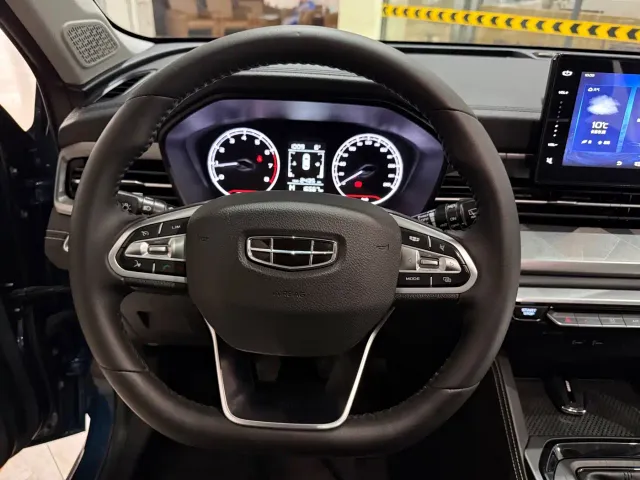Geely Vision X6 — Фото автомобиля 13