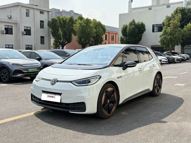 Volkswagen ID.3 — Фото автомобиля 2