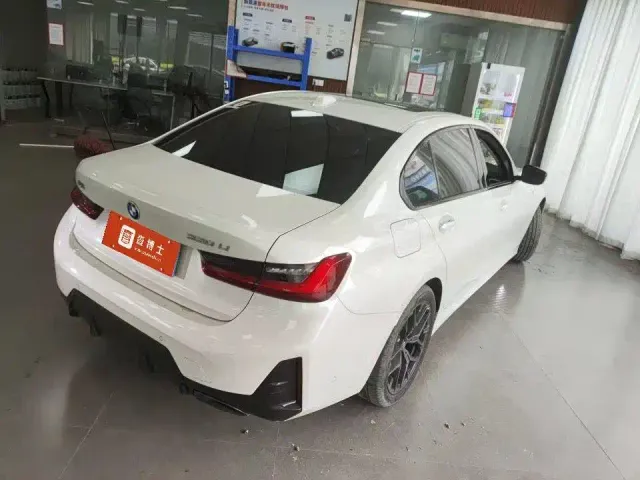 BMW 3 Series — Фото автомобиля 4