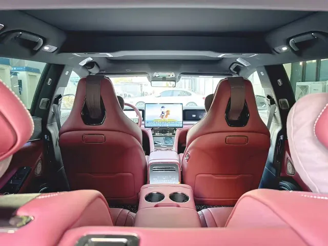 Denza Z9GT — Фото автомобиля 14