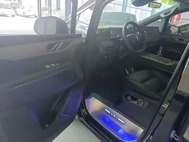 Wey Alpine — Фото автомобиля 15
