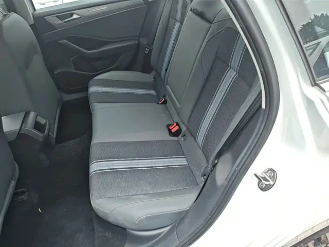 Volkswagen Sagitar — Фото автомобиля 23
