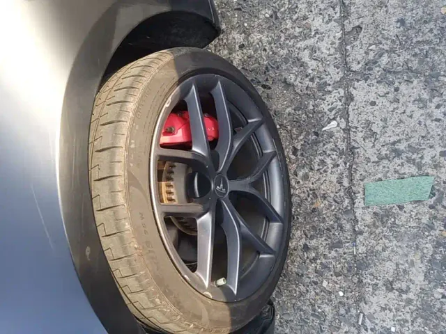 Tesla Model 3 — Фото автомобиля 22