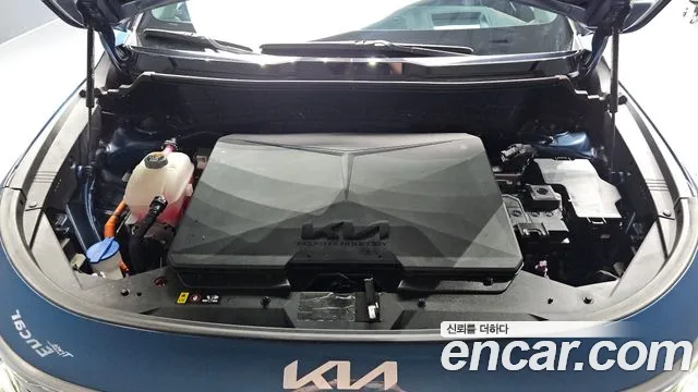 Kia Niro — Фото автомобиля 9