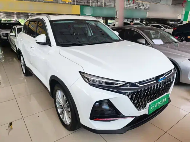 Changan X7 Plus — Фото автомобиля 3