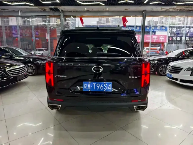 GAC Trumpchi GS8 — Фото автомобиля 15