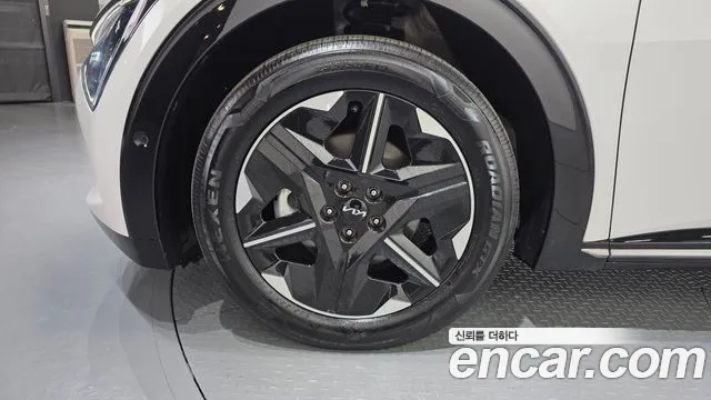 Kia EV6 — Фото автомобиля 5