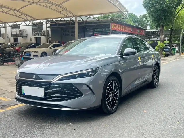 Фотография автомобиля — BYD Qin L