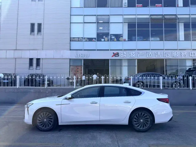 Buick LaCrosse — Фото автомобиля 6