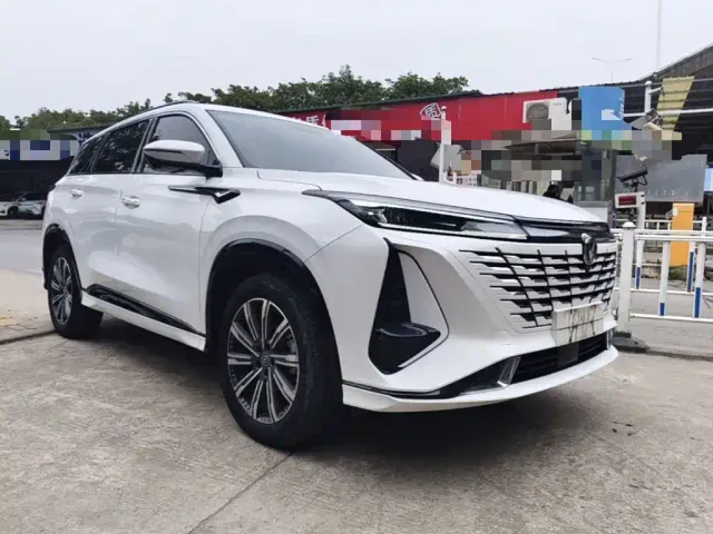 Changan CS75 Plus — Фото автомобиля 3