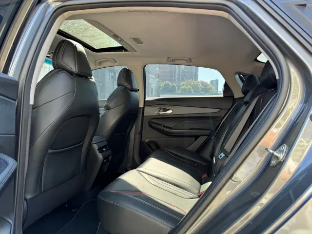 Geely Binrui — Фото автомобиля 9