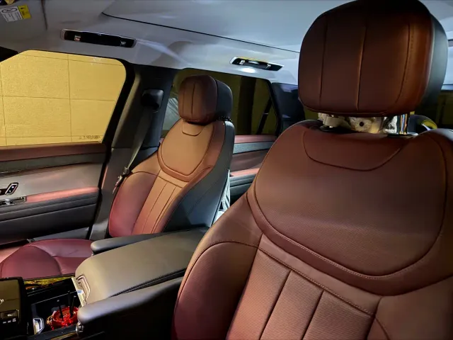 Land Rover Range Rover Sport — Фото автомобиля 7